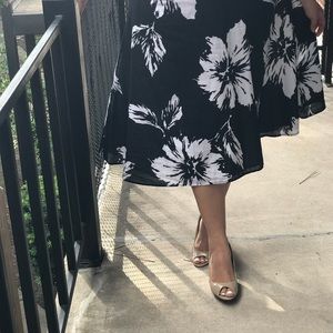 CL By LAUNDRY Nude Wedges